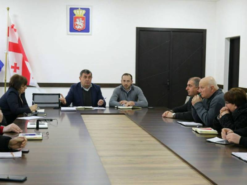 ცაგერის მუნიციპალიტეტის მერიაში, მერის მოვალეობის შემსრულებელმა რევაზ ახვლედიანმა...